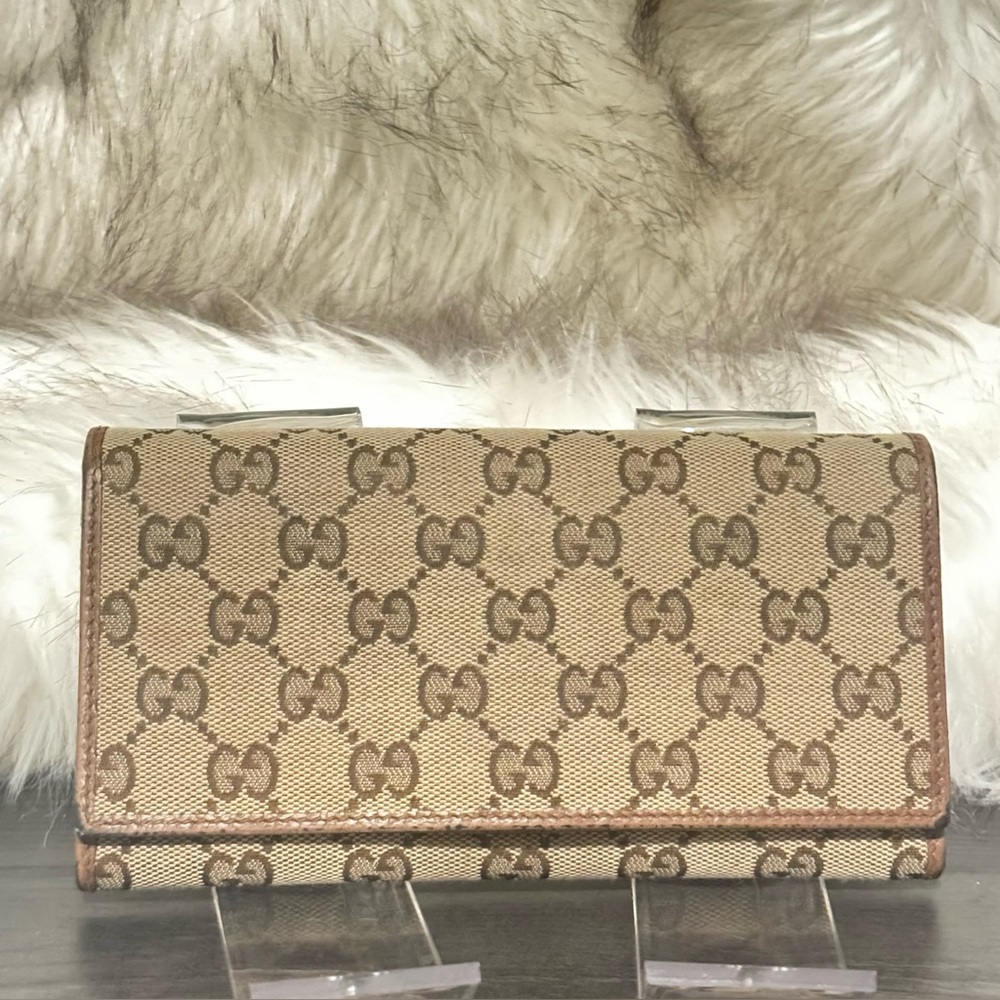 ๐ SOLD ๐ GUCCI
Pre-Loved Beige GG Canvas Flap Continental Wallet ๐ - Picture 1 of 16